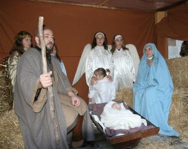 Presepe vivente e Babbi Natale in moto