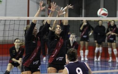 I tornei di pallavolo si fermano Rinviate le partite delle pratesi