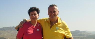 <b>RAFFAELLA MENCHINI:</b> 50 anni (qui con il marito Giuseppe) 