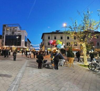 Niente mongolfiera in corso Matteotti a Cecina  