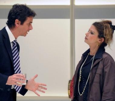 <b>UNA SCENA </b>dello spettacolo Col piede giusto A destra Amanda Sandrelli 