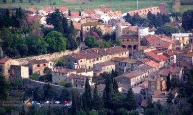 Una veduta aerea di Suvereto 