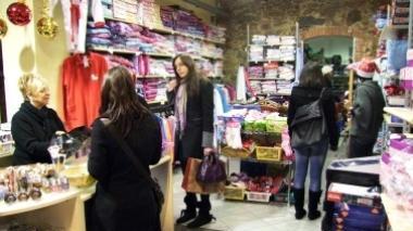 Elba: Natale flop nei negozi, troppi acquisti in continente