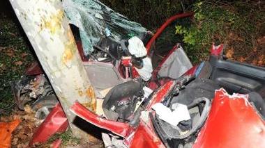 L’incidente di sabato notte in cui sono morti Sene (a destra, in un momento di relax) e l’amico Sow Nella pagina a fianco l’assemblea della comunità senegalese