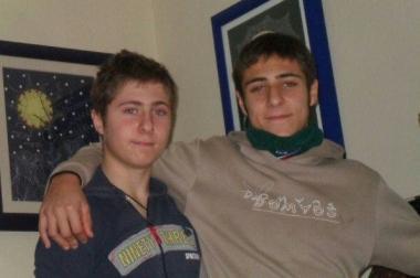ATTENTI A QUEI DUE! Davide e Matteo compiono 15 anni, auguri da babbo, mamma e Christian.