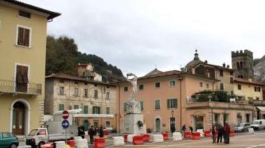 <b>CENTRO.</b> Piazza Carducci