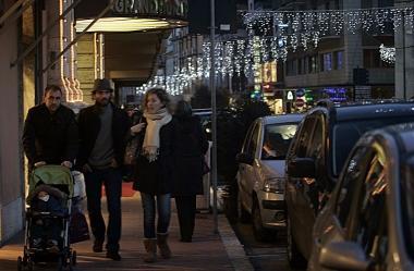 Shopping in citt&agrave;: &egrave; stata una domenica in chiaroscuro 