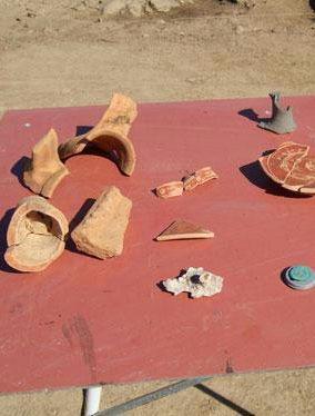 Alcuni dei reperti archeologici venuti alla luce durante gli scavi condotti nel nel territorio del Capannorese (Vip) 