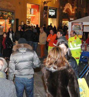Negozi aperti by night a Natale del 2009 (archivio) 