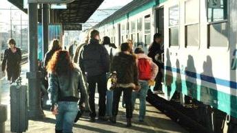 TRENI - ARRIVI E PARTENZE