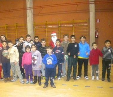 <b> NATALE.</b> Un gruppo di partecipanti alla festa del Torretta Porto 