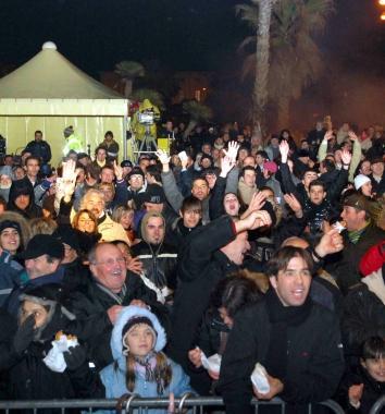 La festa in piazza Mazzini per salutare lanno nuovo      