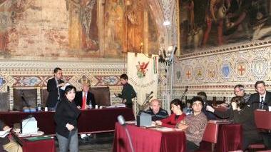 Una seduta del consiglio comunale