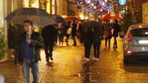 Commercio, saldi al via per la Befana ma quel giorno il centro Coop sarà chiuso