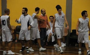 Il gruppo dello Junior con il coach Savelli (Vip) 