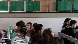 <b>MENSA. </b>Bambini a pranzo a scuola