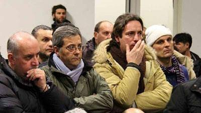 Natale in fabbrica per gli operai Eaton in lotta per il posto di lavoro