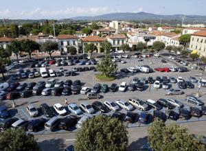 Novità per chi parcheggia nella Zcs: aumentano gli abbonamenti in vendita