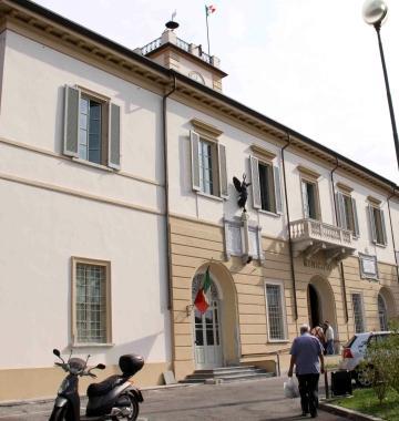 Cambiano gli orari degli uffici comunali a Massarosa 