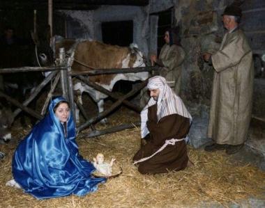 <b>LA NATIVIT&Agrave;.</b> Ges&ugrave; Bambino nella grotta 