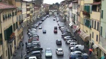 Da gennaio a marzo saracinesche alzate otto volte nei festivi