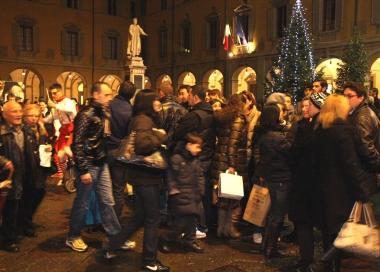 Continua a crescere la popolazione pratese