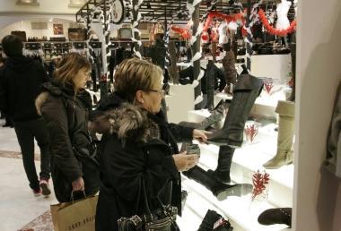 Acquisti stagnanti per le calzature 