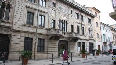 La sede della Misericordia ed il presidente Roberto Monciatti