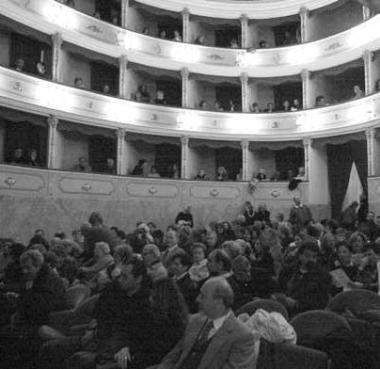 La platea del teatro Concordi  