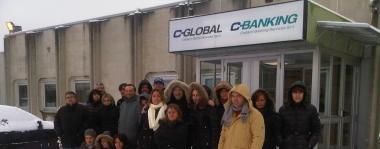 Lavoratori della C-Global davanti alla sede di Ospedaletto 