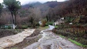 Paese invaso dai fanghi di cava