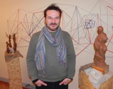 <b>LARTISTA</b> Lo scultore Giornata Carbonari in esposizione a Ponsacco  