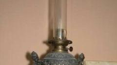 <b>PORTO ERCOLE </b>In mostra lumi a petrolio di varie provenienze
