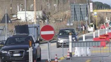 L’Aurelia chiusa ed il lavarone in spiaggia