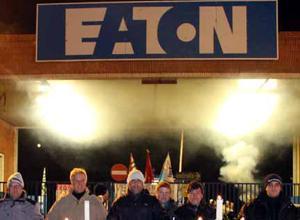 Eaton, veglione di Capodanno in fabbrica per gli operai licenziati