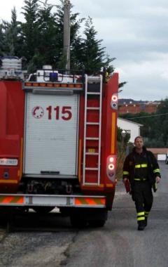Vigili del fuoco in azione  