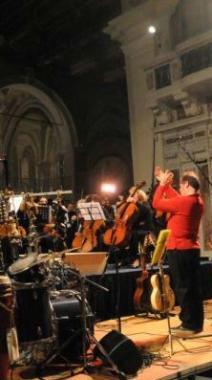 Andrea Colombini dirige nell auditorium (Vip) 