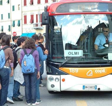 Studenti su un bus 