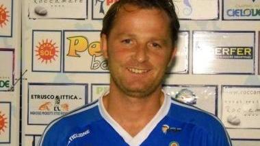 <b>BANDIERA.</b> Marcello Martelli in posa e in partita