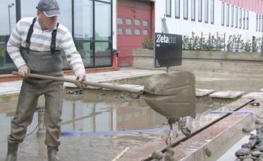 La Zetaplast i giorni immediatamente dopo lalluvione 