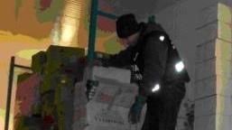 I controlli dei militari nei magazzini all’ingrosso