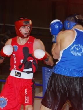 <b>FIGHT GYM</b> Il peso leggero Paul Colocos       