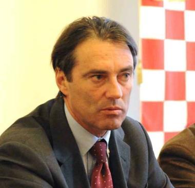 Umiliata da questo commissario che mi ha cacciata senza motivo e senza una spiegazione logica