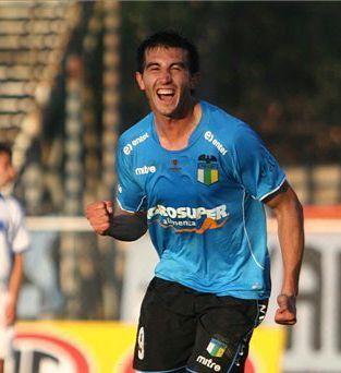 <b>DOPO UN GOL.</b> Samuel Teuber con la maglia celeste dellOHiggins 