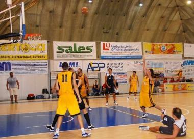 Una fase di una partita del Golfo Piombino sotto il coach Baroni 