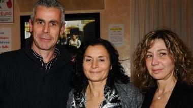 Gina Nesti insieme a Daniele Nerli premia Immacolata Izzo