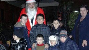 Babbo Natale tra i bimbi
