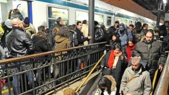 TRENI - ARRIVI E PARTENZE