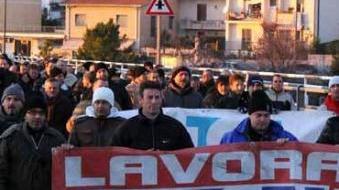 La protesta degli operai della Eaton