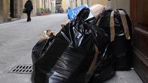 Rifiuti indifferenziati è scattata la raccolta porta a porta